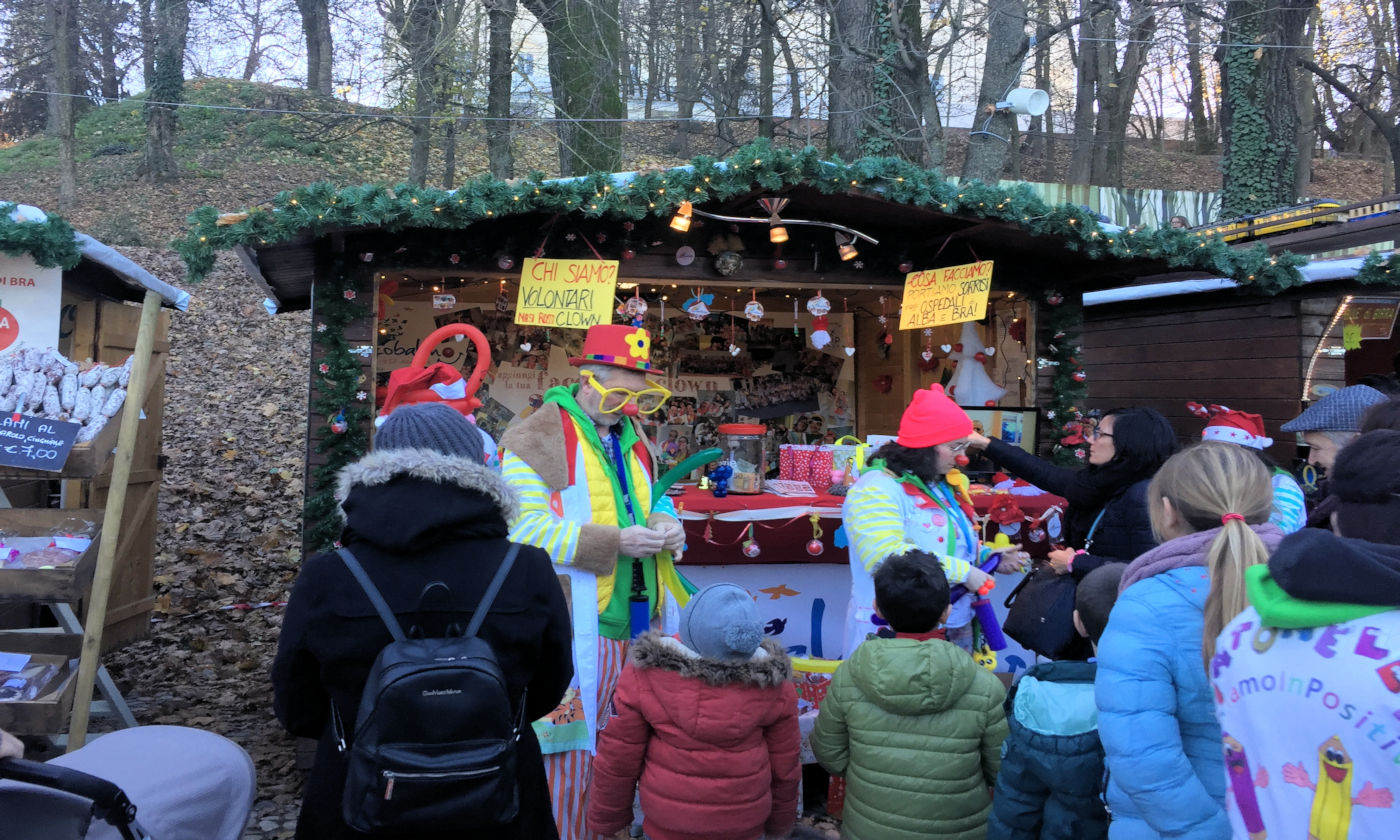 Govone e i mercatini di Natale in camper - Casette volontari