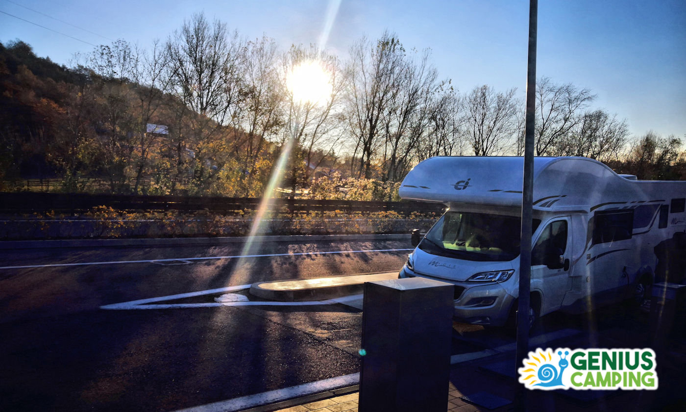 Guida per camperisti principianti - I doveri durante la sosta libera - Camper service